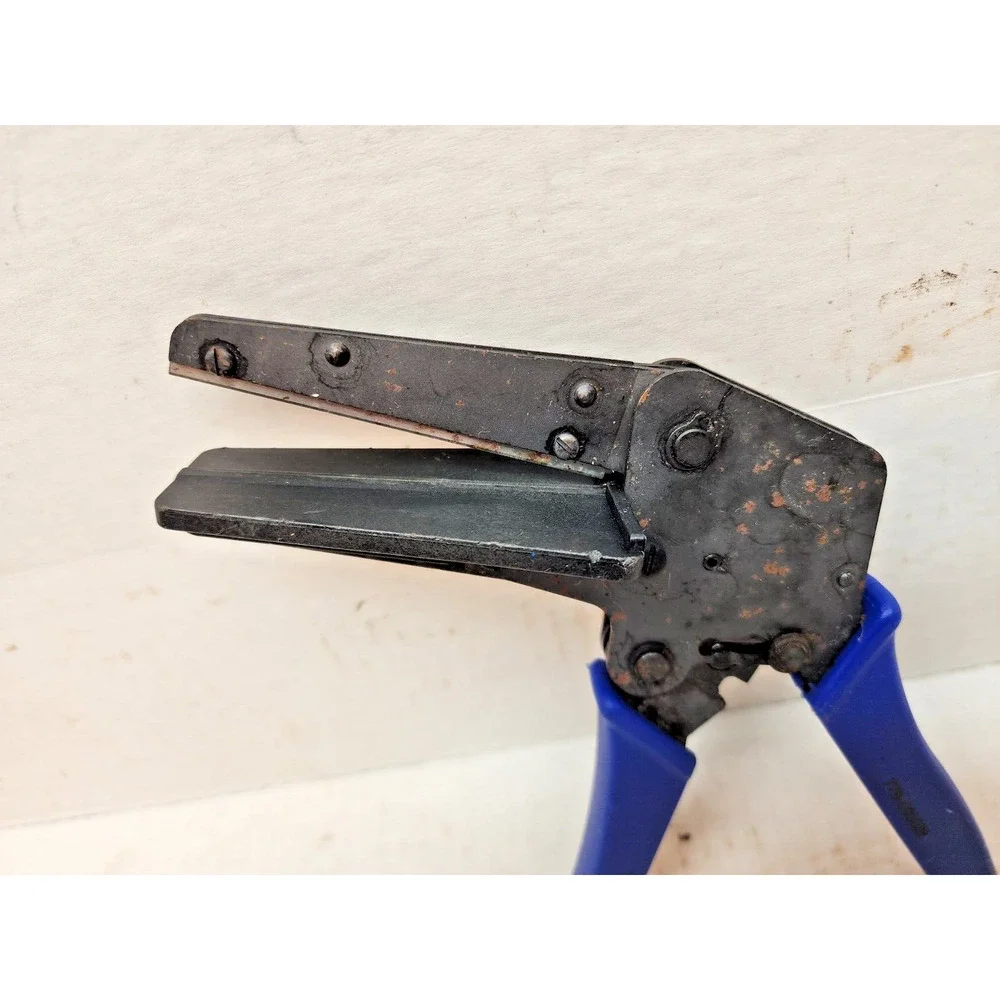 Thomas & Betts T&B model 779-5030M Ribbon cable Cutter Tool Free Shipping